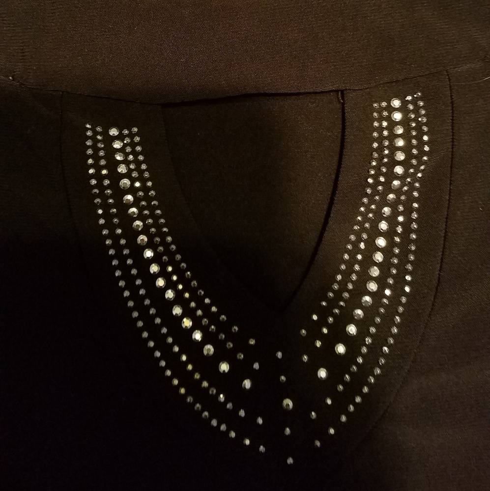 BLACK BLOUSE